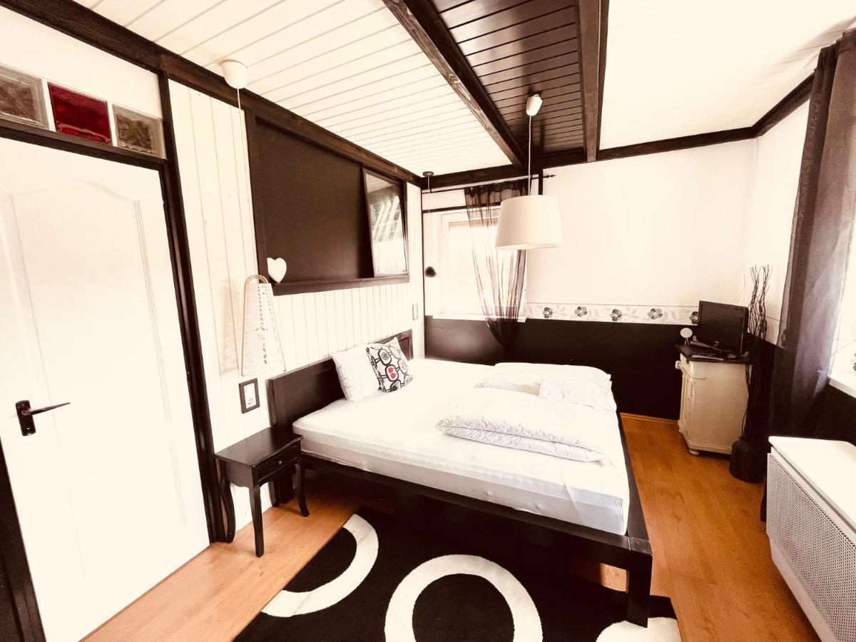 Patakpart Vendeghaz Apartment เอ็กแกร์ซาโลก ภายนอก รูปภาพ